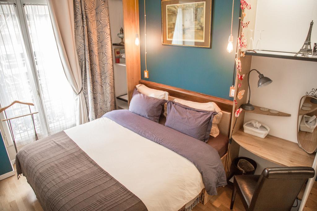 Private Room In A Parisian Homestay! - Close To It All! Bagian luar foto